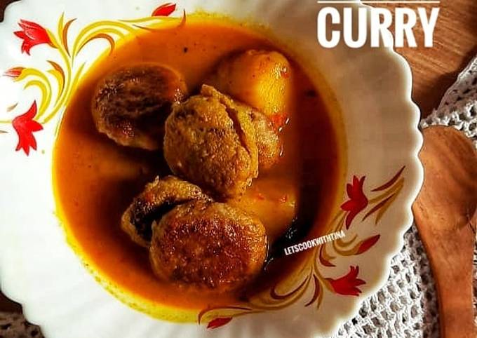 Kanchkolar Kofta Curry