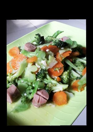 Foto resep Tumis brokoli,wortel,sosis