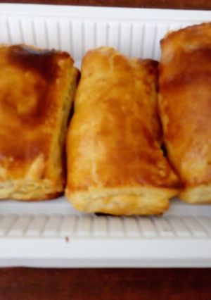 A picture of Meat pies.