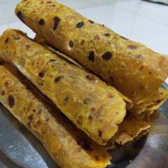 A picture of Thepla - Masala Chapati.