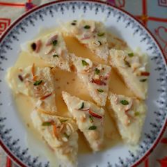 A picture of Custard Malai Bread.