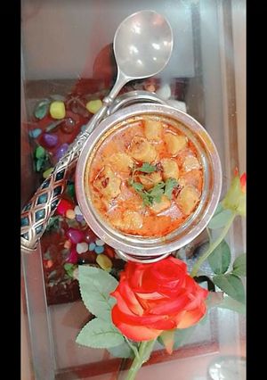 बेसन के गट्टे की सब्जी (besan ke gatte ki sabzi recipe in Hindi) रेसिपी मुख्य फोटो