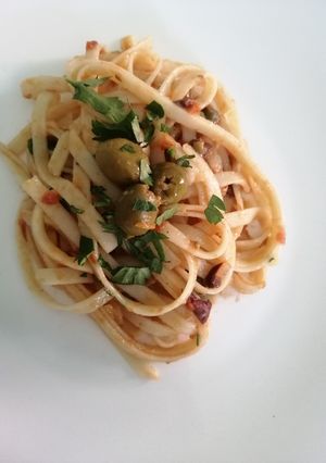 Una foto de Pasta alla puttanesca