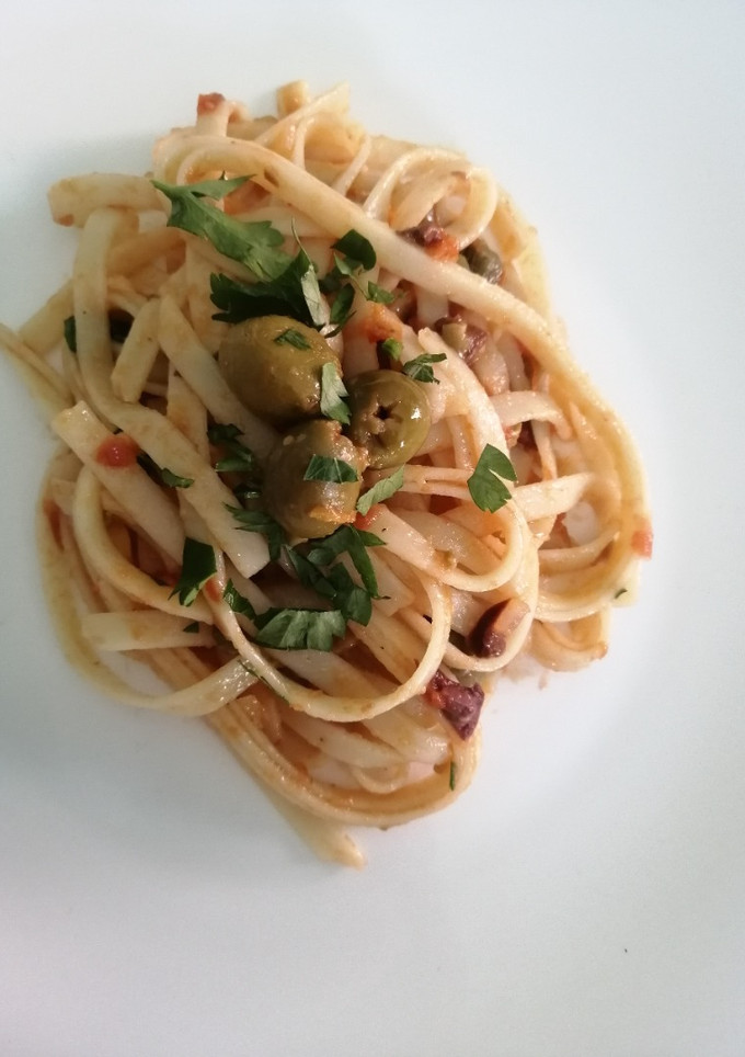 Una foto de Pasta alla puttanesca