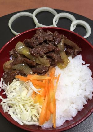 Foto resep Rice beef bowl (asin)