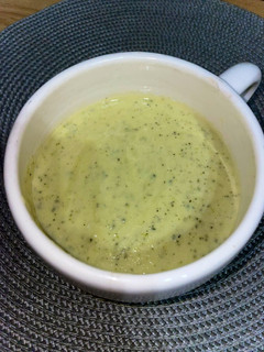 Una foto de Crema de calabacín y patata 🥒🥔