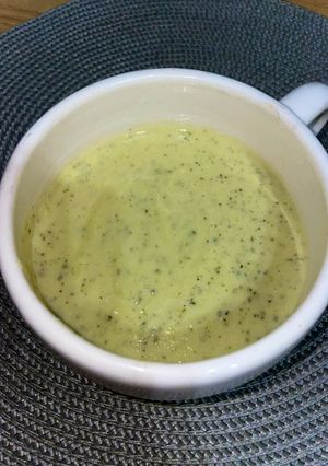 Una foto de Crema de calabacín y patata 🥒🥔