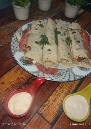 صورة لوصفة ساندويتش شاورما دونر تركي باللحمه المفرومه والخبز البيتي 🌮