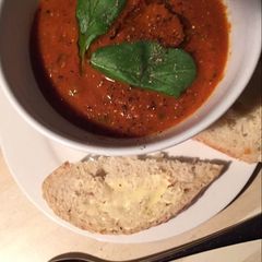 A picture of Roasted tomato and fennel soup.