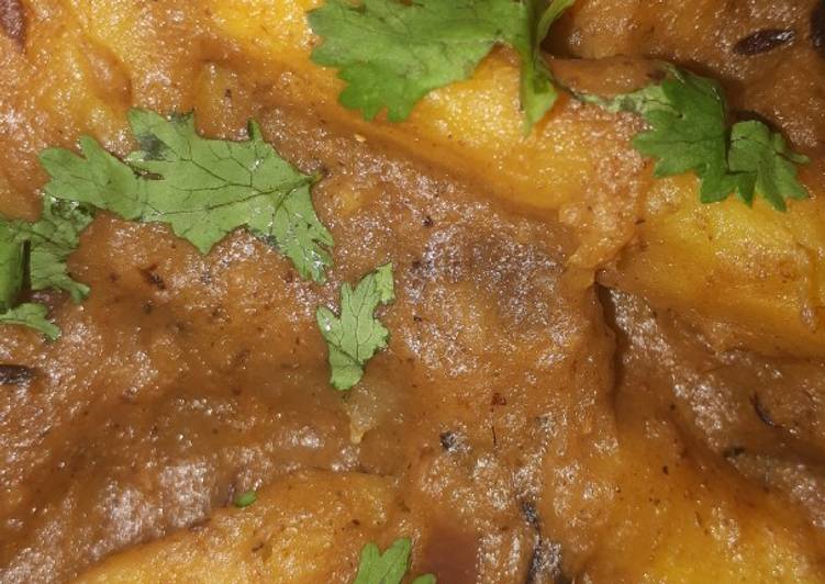 Recipe of Any-night-of-the-week Curried Sweet Potatoes in Coconut Milk