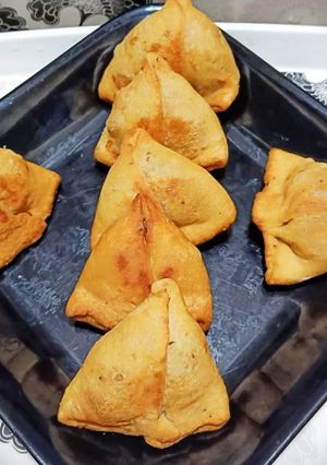 A picture of Masala Aloo Samosa.