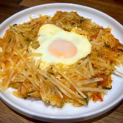 A picture of Egg n Abacha.