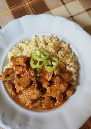 Hentestokány tarhonyával recept fotója