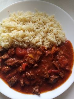 Magyar gulyás recept fotója