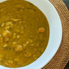 A picture of Vegan Instant Pot Split Pea Soup.