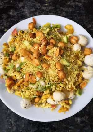 A picture of Makhana bhel.