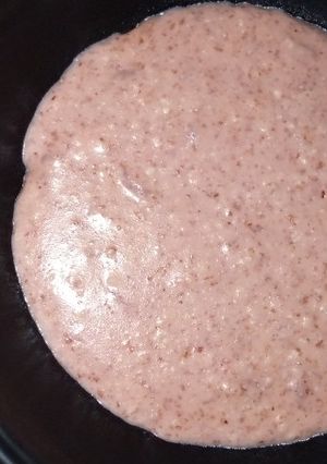 A picture of Mashed matoke n groundnut sauce.