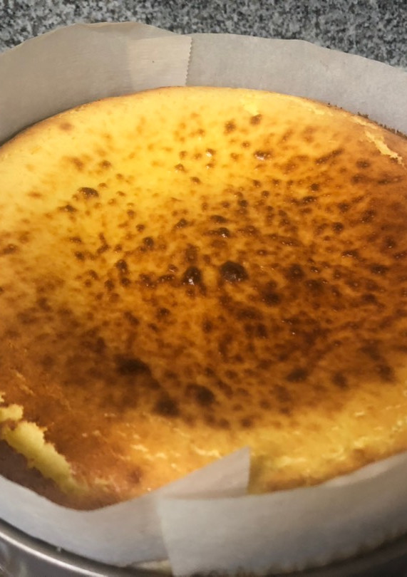 Foto principal de Tarta de queso cremosa (no healthy)