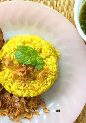 รูปของ ข้าวผัดหมกไก่ทอด
