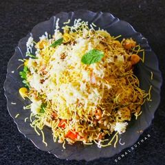 A picture of Cheese Corn Bhel.
