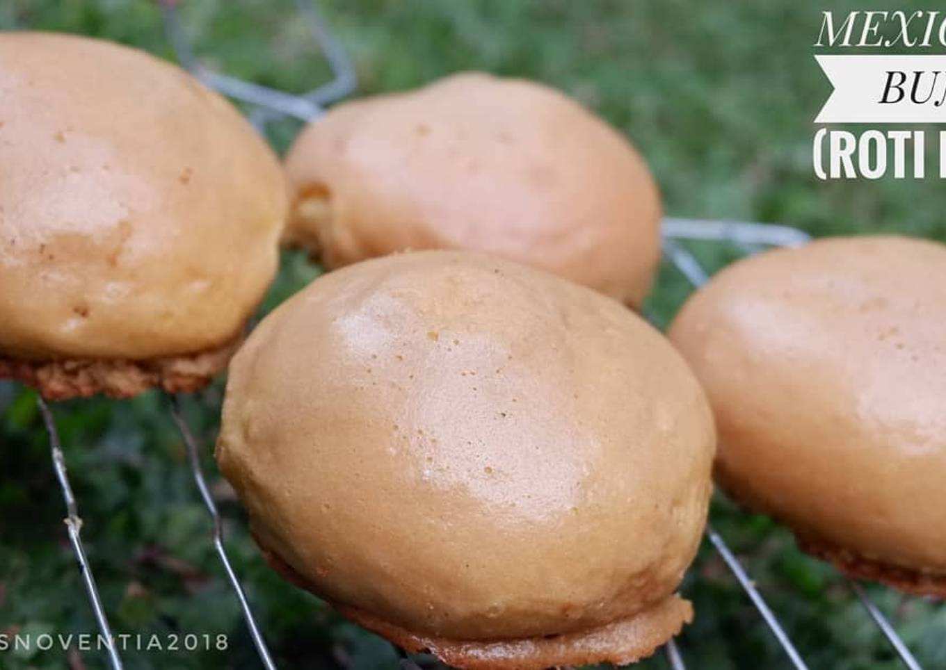 Mexican Bun (Roti Boy)