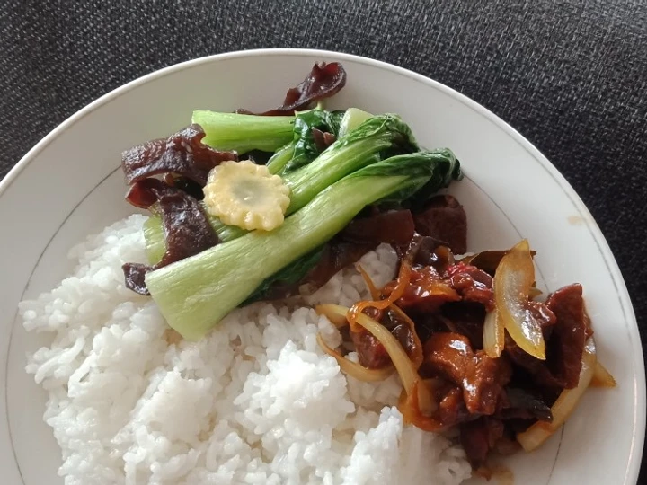 Cara Gampang Membuat Resep Tumis pakcoy &amp;amp; bistik daging sapi yang Enak