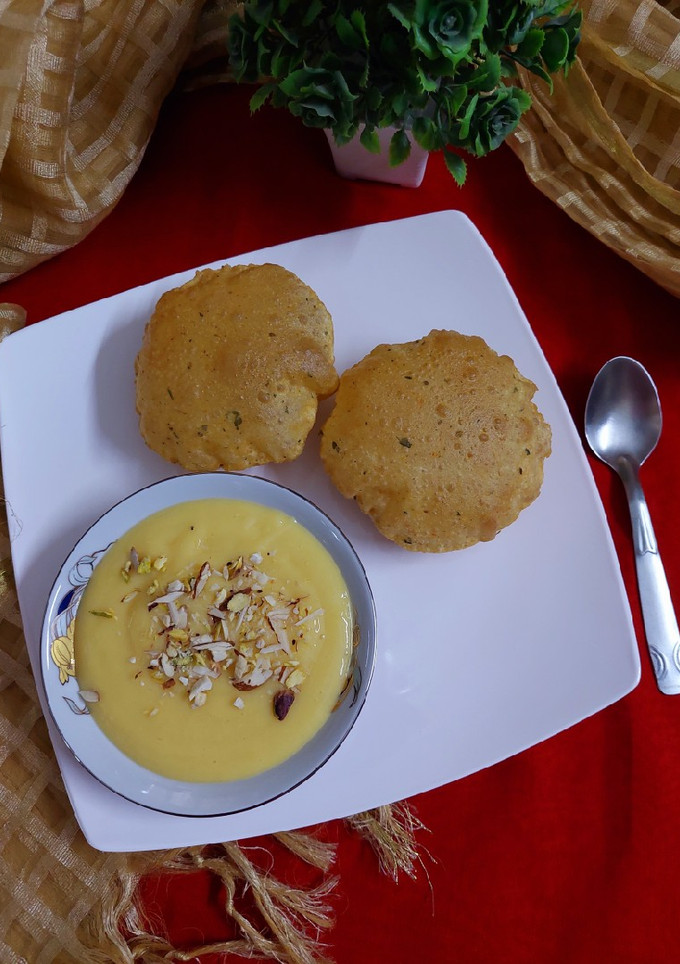 आमरस और मसाला पूरी रेसिपी मुख्य फोटो