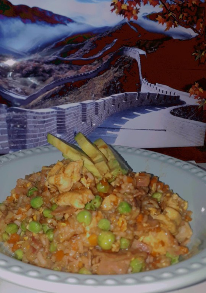Una foto de Arroz yakimeshi