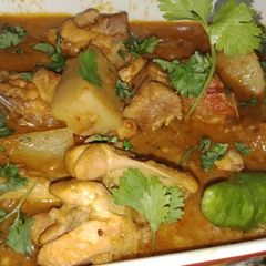 A picture of روایتی سالن شلجم گوشت.