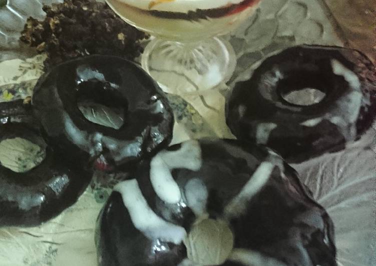 How to Make Homemade Chocolate Donuts filled with custard