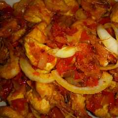 A picture of Balado udang tahu.