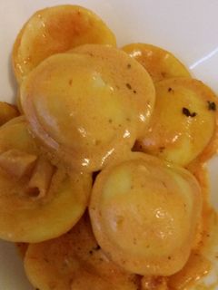 A picture of Vodka-Less Sauce.