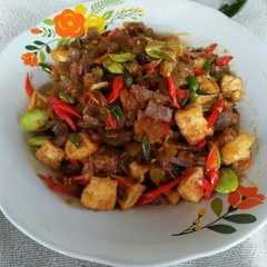 A picture of Tumis kulit sapi.