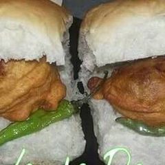 A picture of Vada pav.