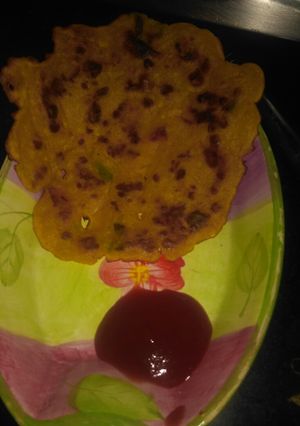 A picture of Besan cheela.