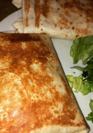 Une photo de Le wrap au blanc de poulet et tomates séchées