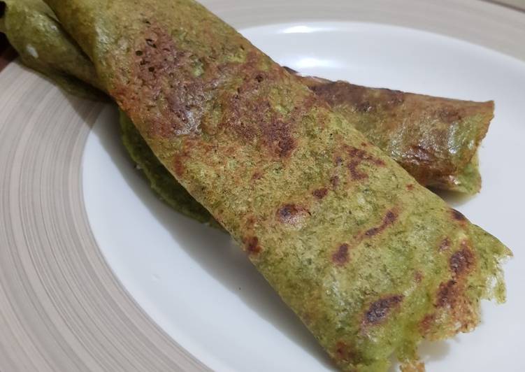 Recipe: Delicious Sprouts moong chila