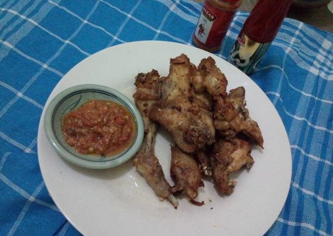 Ayam Goreng Ungkep Bawang Putih