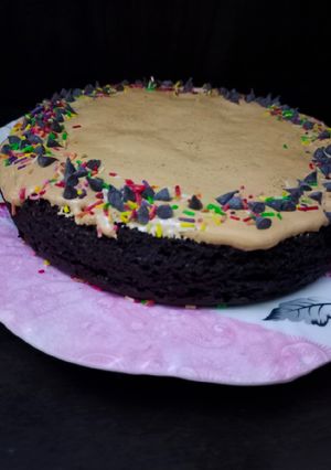 A picture of Dalgona coffee Cake 🍰🍰🍰.