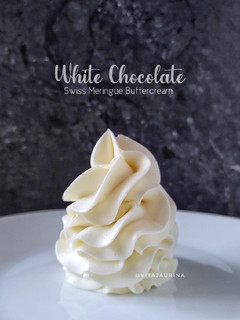 Foto resep White Chocolate Swiss Meringue Buttercream
