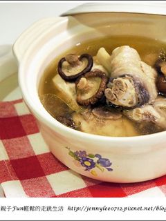 電鍋版香菇雞湯 的食譜成品照片