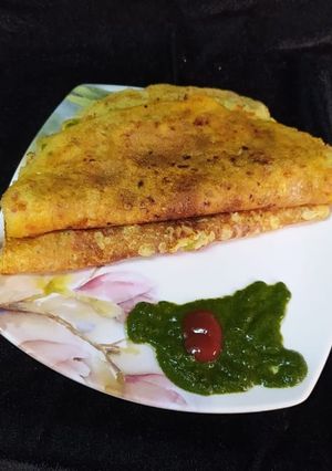 A picture of Moong dal  chilla.