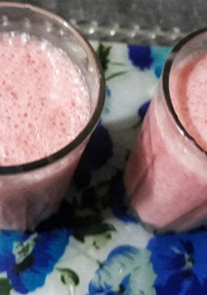 A picture of Strawberry Smoothie.