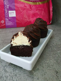 Foto resep Mini chocolate cupcake putih telur w/ creamcheese buttercream