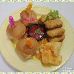 A picture of #Mini_Nuggets_Burger! #KokabandCookpad #RamadanKiTayari.