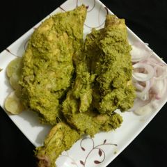 A picture of Zero oil green chicken.
