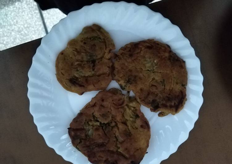 Easiest Way to Prepare Super Quick Homemade Besan ki tikya. (gram flour)