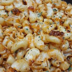 Macroni A picture of Macroni.