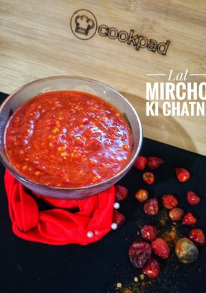 A picture of Lal mircho ki chutney.