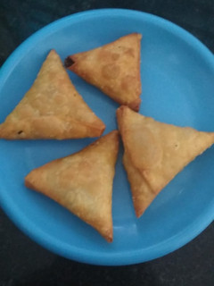 சமோசா செய்முறை முக்கிய புகைப்படம்